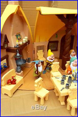 snow white and the seven dwarfs cottage dollhouse