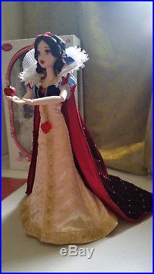 2009 original Limited Edition 17 SNOW WHITE doll Disney Store princess