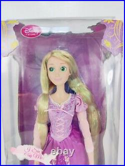 2010 1st Edition Disney Store-Tangled-Singing Princess Rapunzel movie 17 Doll