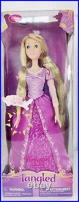 2010 1st Edition Disney Store-Tangled-Singing Princess Rapunzel movie 17 Doll