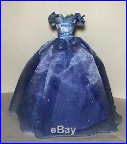 CINDERELLA 2015 Disney Store limited edition Doll Blue Princess gown 2017 17