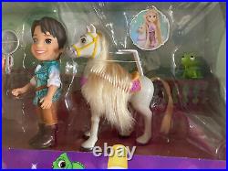 DISNEY PRINCESS Petite TANGLED Deluxe Gift Playset Rapunzel Gothel Flynn BNIB