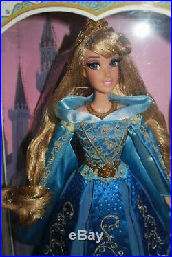 DISNEY STORE Limited Edition Sleeping Beauty Aurora 17 Doll BLUE Auora Dress LE
