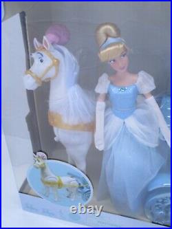 Disney Cinderella Classic Doll Deluxe Gift Set Princess Carriage Horse Dress