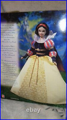 Disney Collector Doll Enchanted Princess Snow White and the Seven Dwarfs