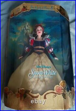 Disney Collector Dolls Enchanted Princess Snow White and the Seven Dwarfs NIB