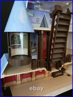 Disney Frozen 2 Arendelle Castle Doll House Play Set with Lights and Music 16