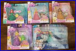 Disney Glitter Glider Flip n Switch Castle & 7 Princess Magic Clip MagiClip Doll
