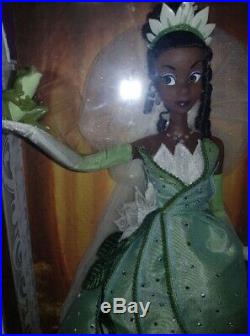 Disney Limited Edition Tiana Doll 17 Princess and The Frog new