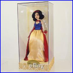 Disney Princess 2011 Snow White Designer Fashion Doll (Disney Store) #3352/6000