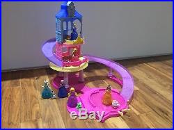 Disney Princess Glitter Glider Castle Magiclip Magic Clip dolls & Accessories