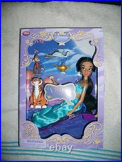 Disney Princess Jasmine 11 Deluxe Singing Doll Set