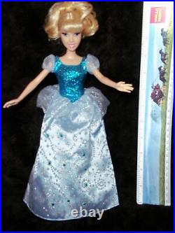 Disney Princess LOT of 27 Dolls Mulan Aladdin Cinderella Tiana Snow White Jasmin