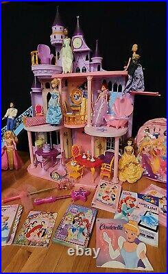 Disney Princess Ultimate Dream Castle Dollhouse 3 feet tall 8 dolls Furniture