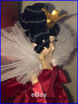 Disney Princesses Designer Collection Queen Of Hearts Villain LE Doll COA