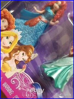 Disney Princesses Magiclip Fashions 8 Piece Set Mattel Featuring Frozen