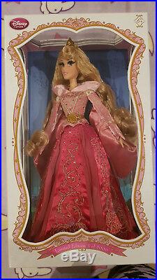 Disney Store Limited Edition 17 Princess Aurora (pink) 2051/5000
