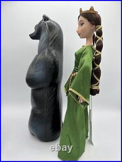 Disney Store Pixar Brave Queen Elinor And Bear Set