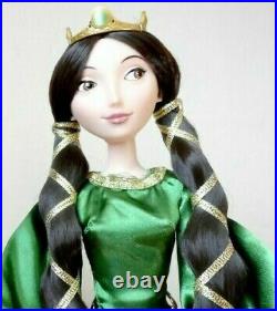 Disney Store Princess BRAVE Doll Queen Elinor Doll (Meridas Mother)