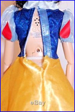 Disney Store Princess Large Snow White Singing Doll 2012 Limited Edition 17 inch