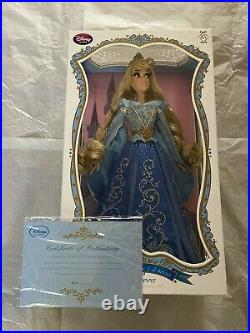 Disney Store Sleeping Beauty 17 Princess Aurora Blue Dress Doll Box Damage READ