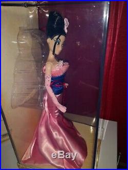 Disney limited edition Designer Princess Mulan Puppe Doll neu new mit Slipcover