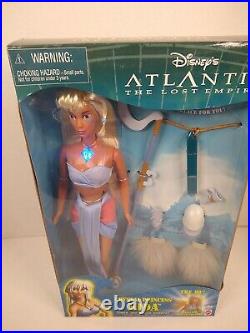 Disney's Atlantis Crystal Princess Kida doll withlight up necklace Mattel 29327