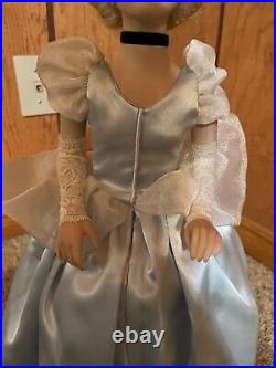 Disney's Cinderella LE Cinderella and The Prince Porcelain dolls