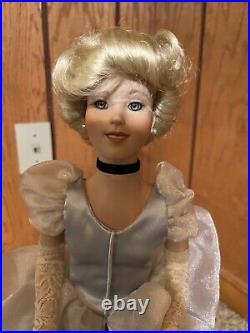 Disney's Cinderella LE Cinderella and The Prince Porcelain dolls