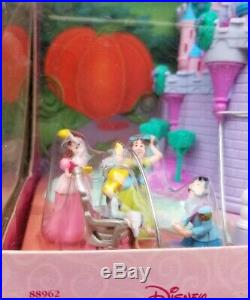 Disney's Princess Cinderella Wedding Palace Playset 2001