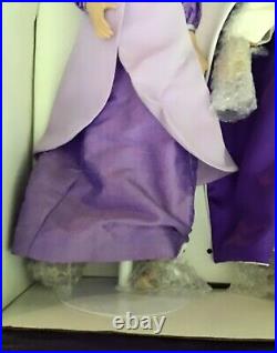 Disney's Princess Jasmine & Aladdin 18 Dolls & Music Box Limited Edition