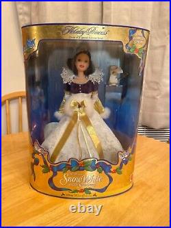 Disney's Snow White Holiday Princess Barbie Doll NEW MINT Mattel ONLY 1 LEFT