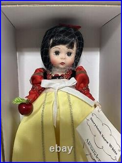 Madame Alexander Storybook Snow White 64565 8 Disney Apple IN BOX Princess