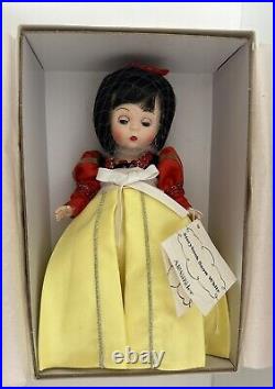 Madame Alexander Storybook Snow White 64565 8 Disney Apple IN BOX Princess