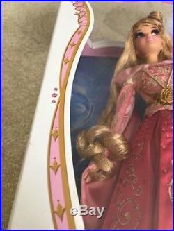 New NIB Disney Store Sleeping Beauty Limited Edition 17 Princess Aurora Doll