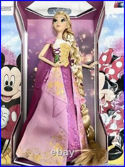 Shanghai Disney Princess Tangled 10th Anniversary Rapunzel LE5500 Doll In Hand