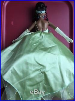 Tonner DISNEY 15 PRINCESS TIANA COMPLETE DRESSED LE 1000 DOLL No Box No Stand