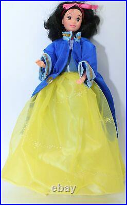 Vintage Disney Snow White and The Seven Dwarfs Complete Set Barbie Doll 8 Pieces
